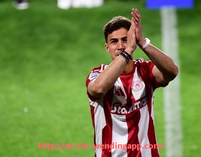 问鼎娱乐官网-法甲球员职业生涯发展路径及成就回顾